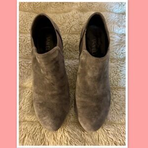 Vaneli Gray Women’s Bootsie -Size 7.5W